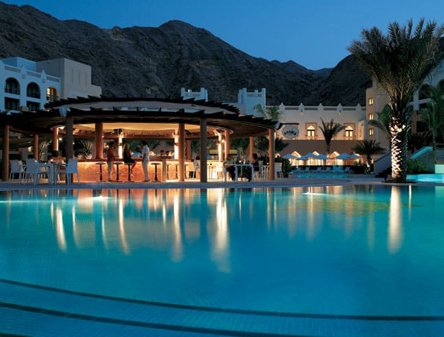 Shangri La Oman Resort Pool Bar
